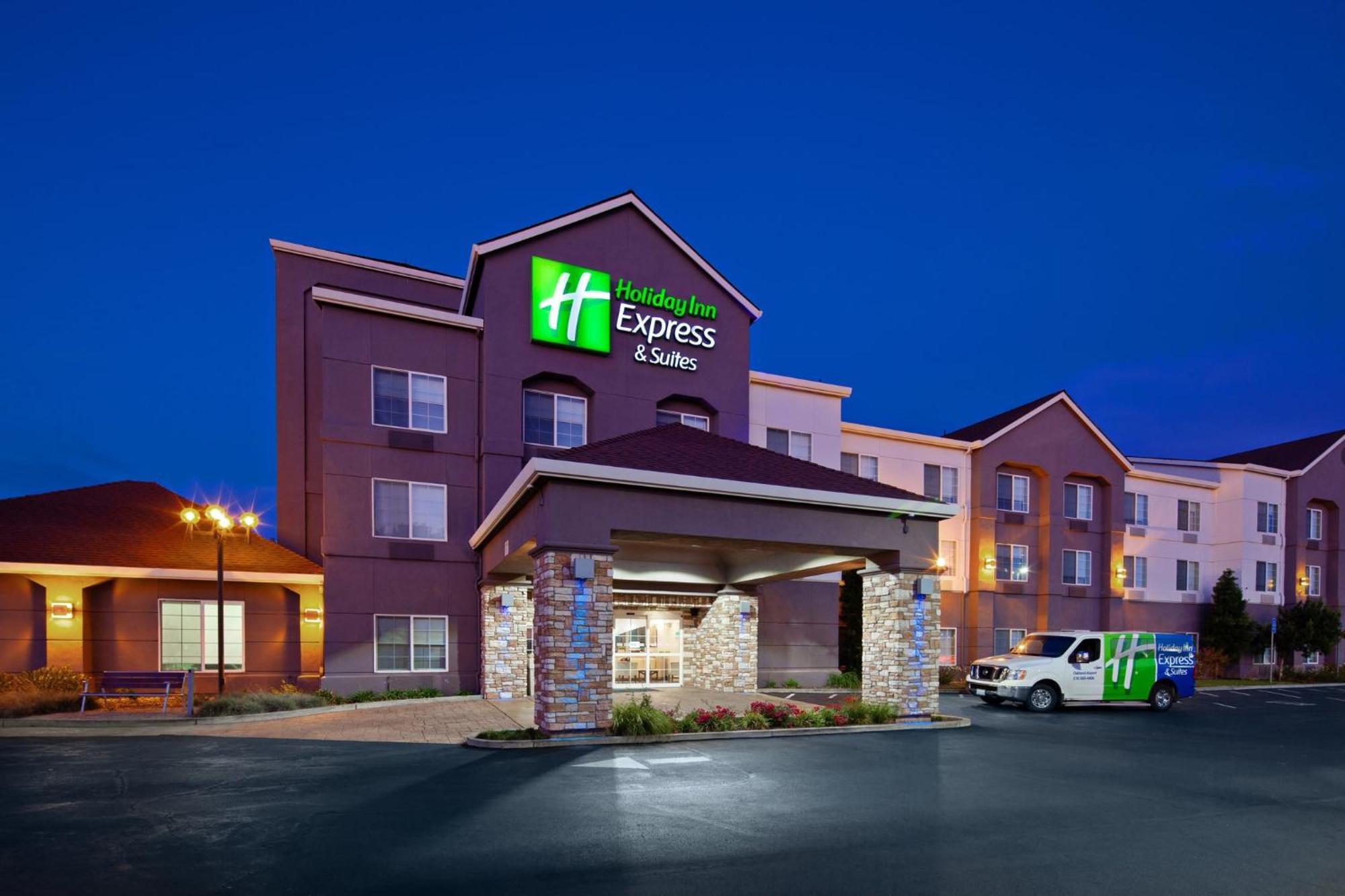 Holiday Inn Express & Suites Oakland - Airport By Ihg Kültér fotó