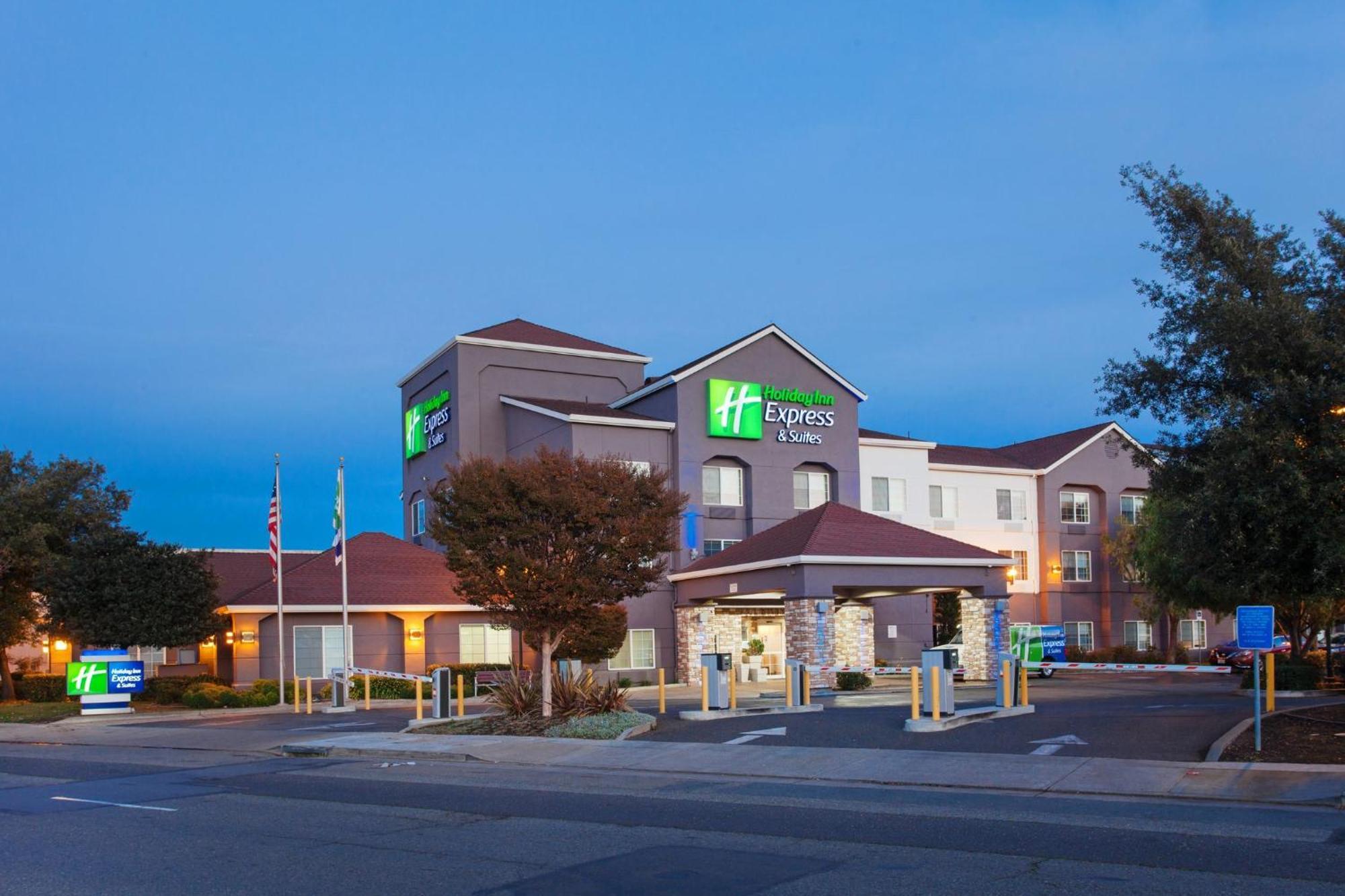 Holiday Inn Express & Suites Oakland - Airport By Ihg Kültér fotó