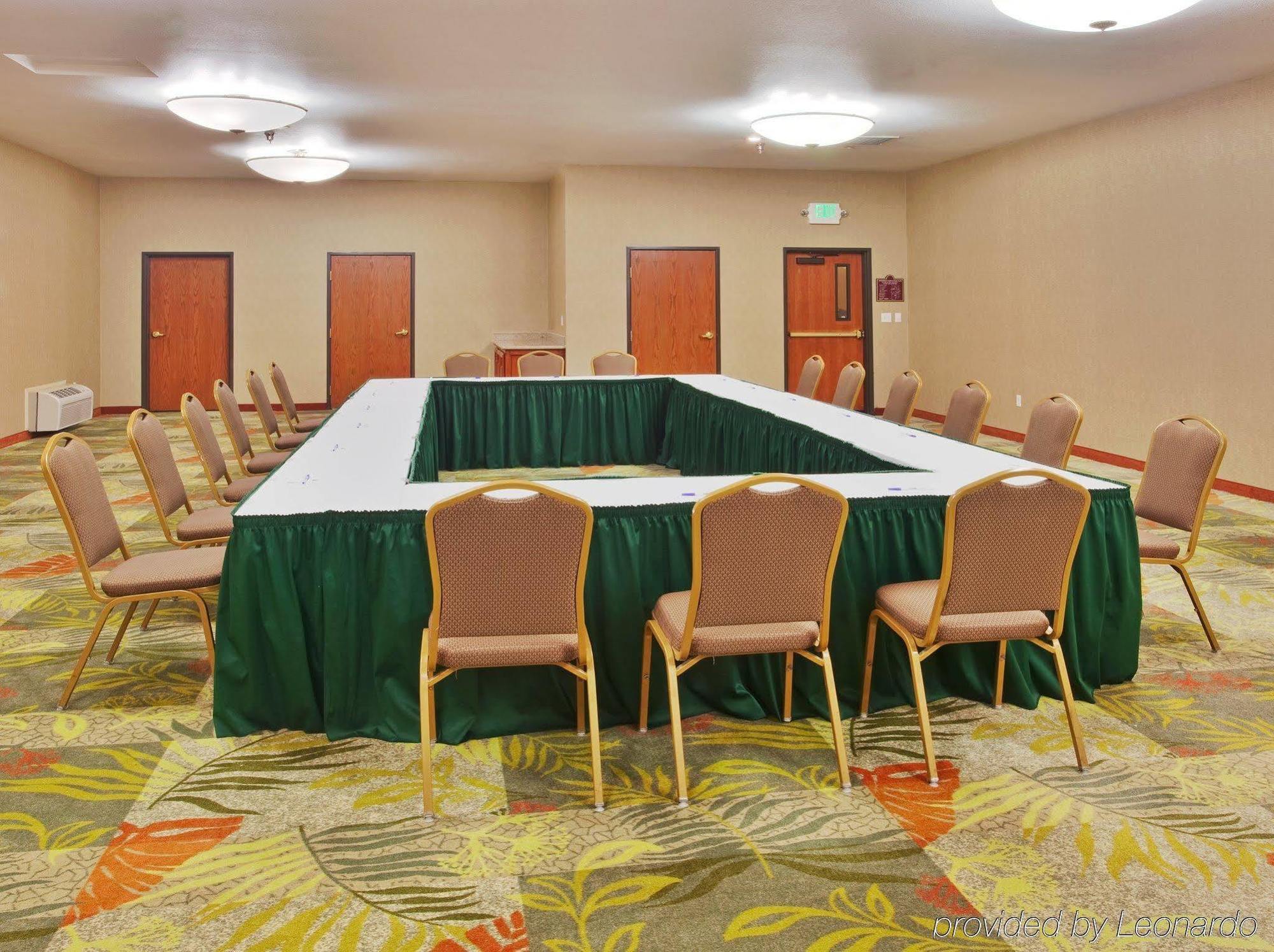 Holiday Inn Express & Suites Oakland - Airport By Ihg Kültér fotó