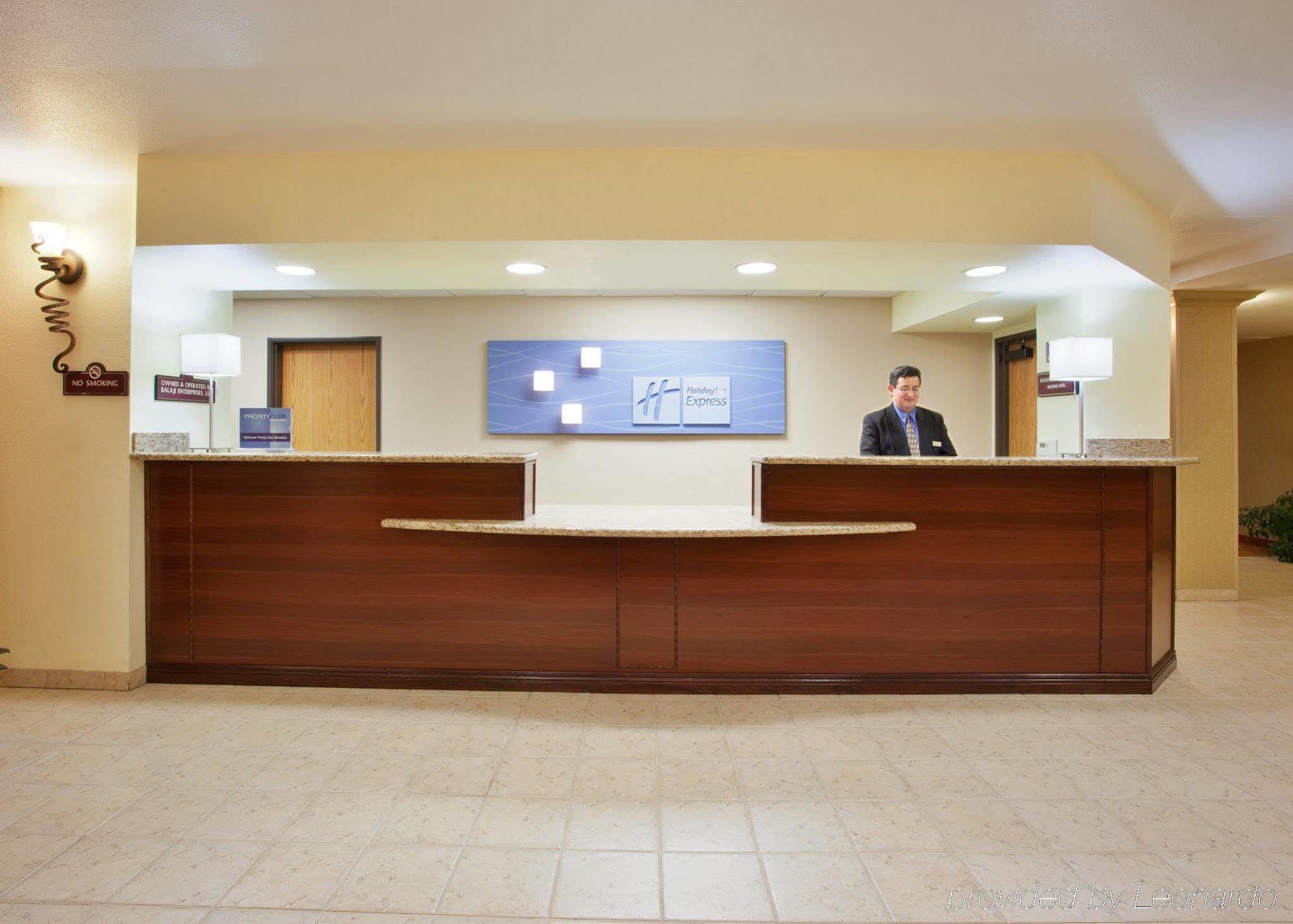 Holiday Inn Express & Suites Oakland - Airport By Ihg Kültér fotó
