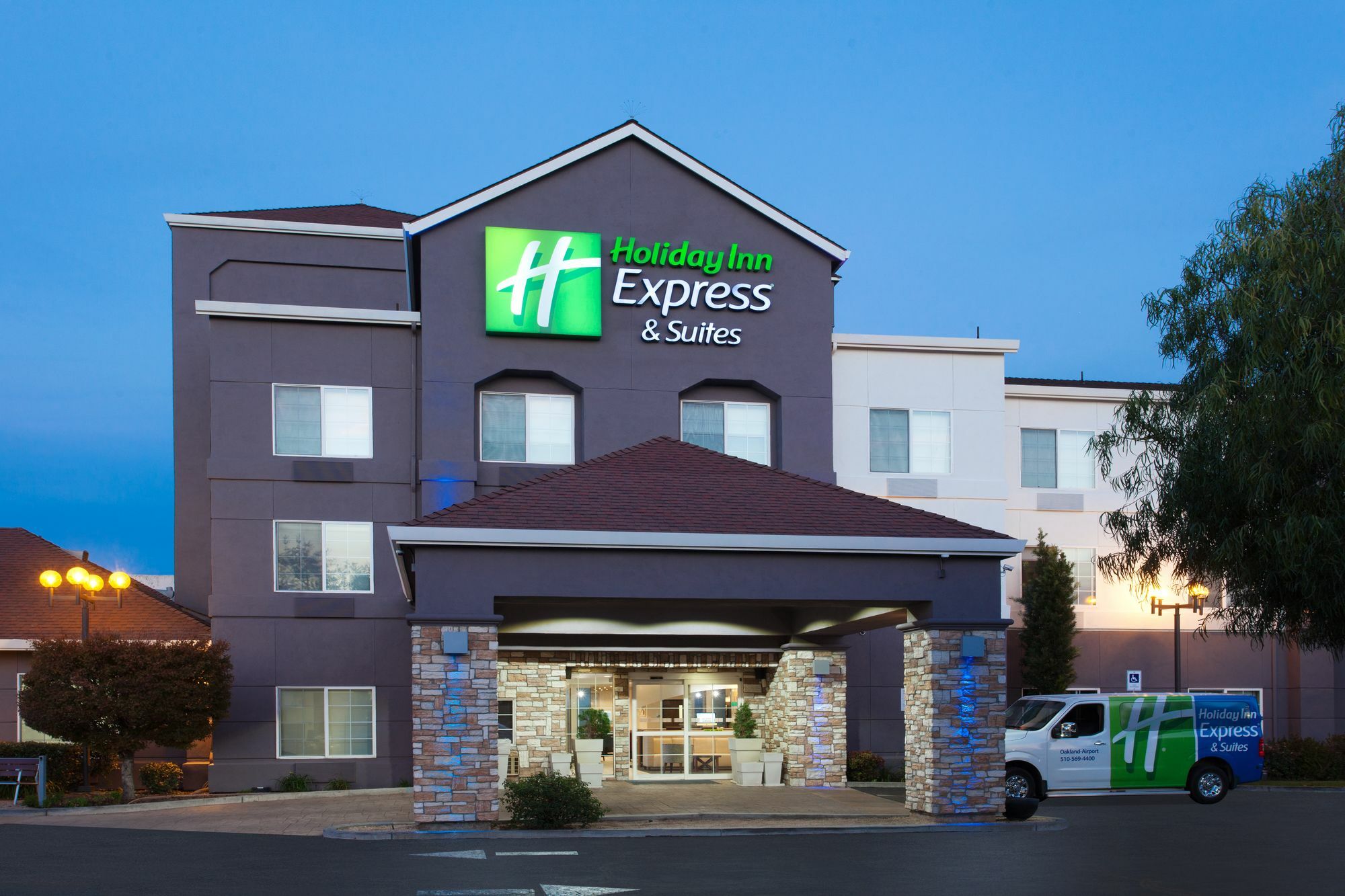 Holiday Inn Express & Suites Oakland - Airport By Ihg Kültér fotó